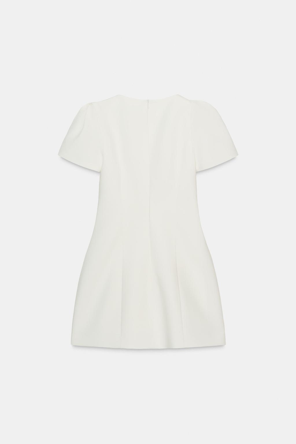 КОРОТКОЕ ПЛАТЬЕ СО СКЛАДКАМИ И КАРМАНАМИ
