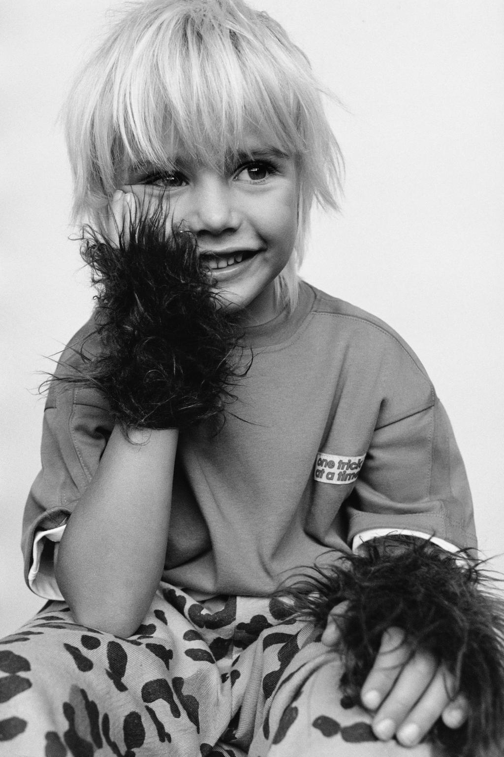 БРЮКИ STRAIGHT ИЗ МЯГКОЙ ТКАНИ С АНИМАЛИСТИЧЕСКИМ ПРИНТОМ