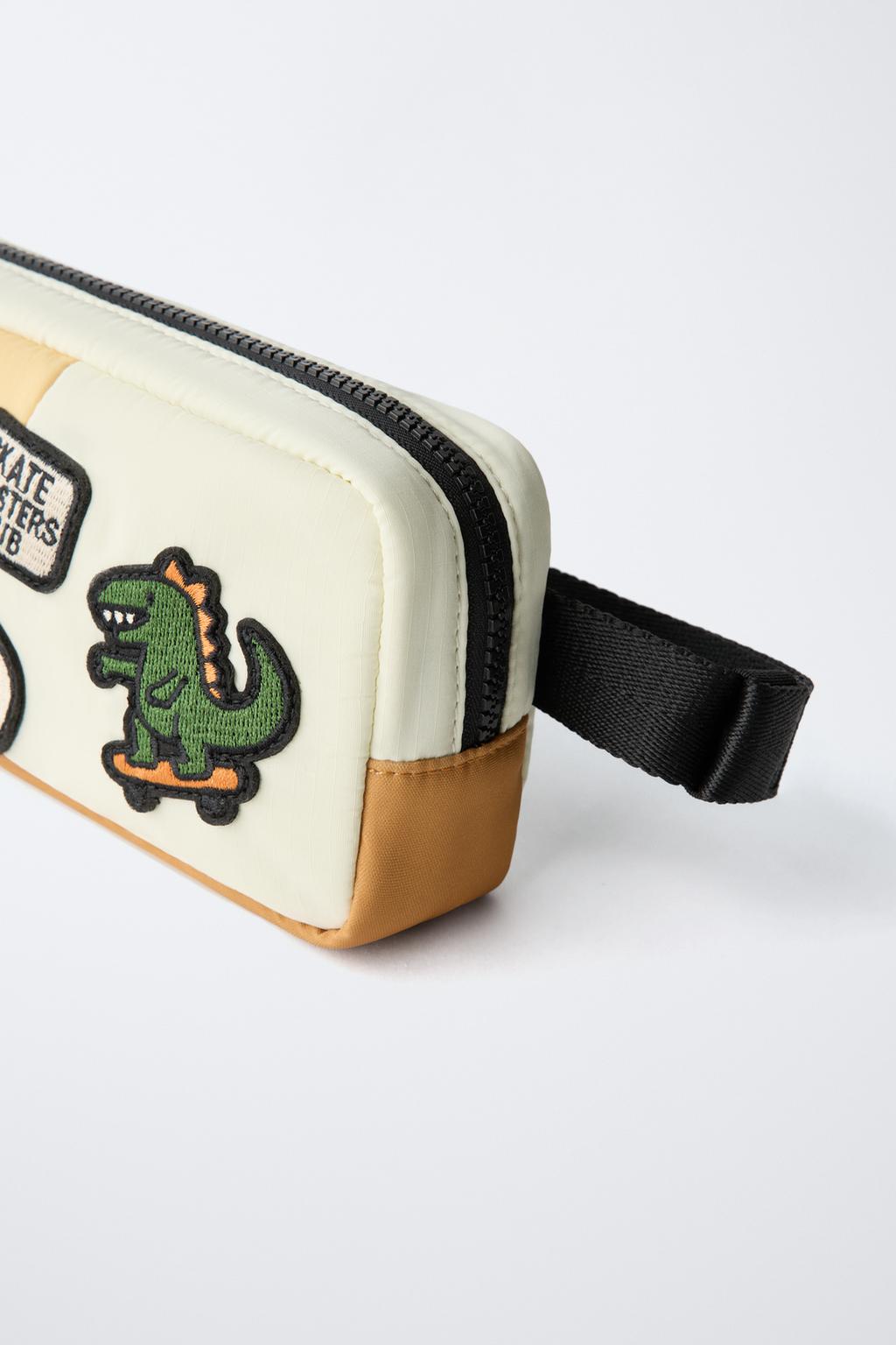 ПОЯСНАЯ СУМКА С НАШИВКАМИ