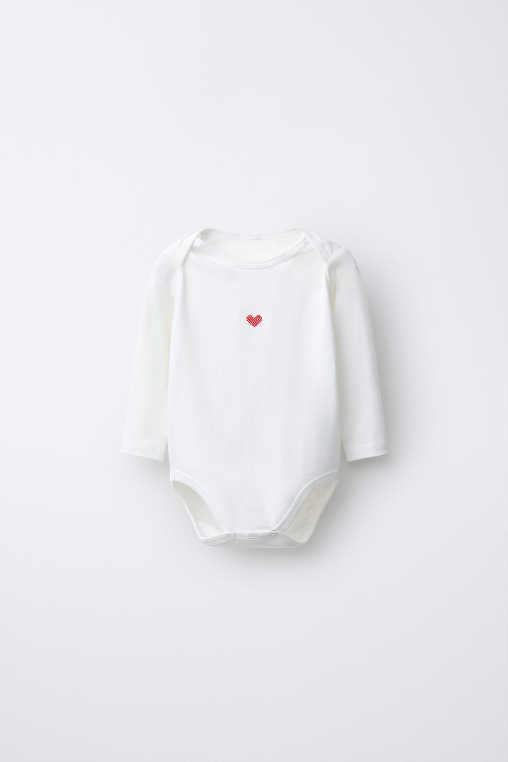 НАБОР ИЗ ТРЕХ БОДИ С СЕРДЕЧКАМИ