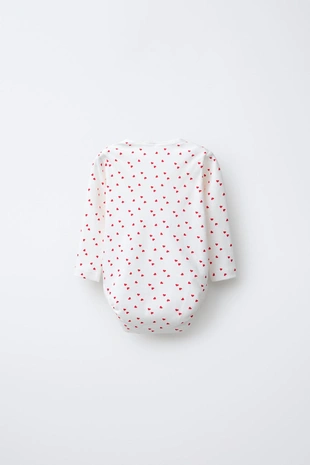 Набор из трех боди с сердечками- Заказать в России