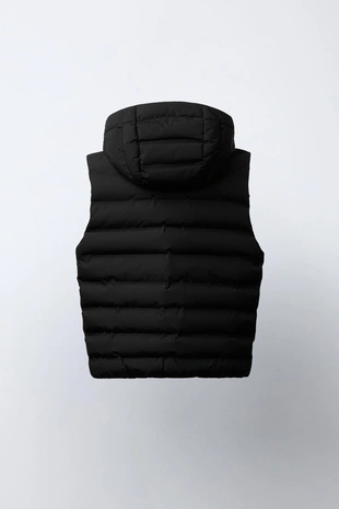 Очень легкий жилет WATER REPELLENT с капюшоном