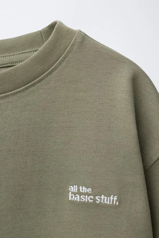 Футболка из плотной ткани с вышитой надписью- Заказать в России