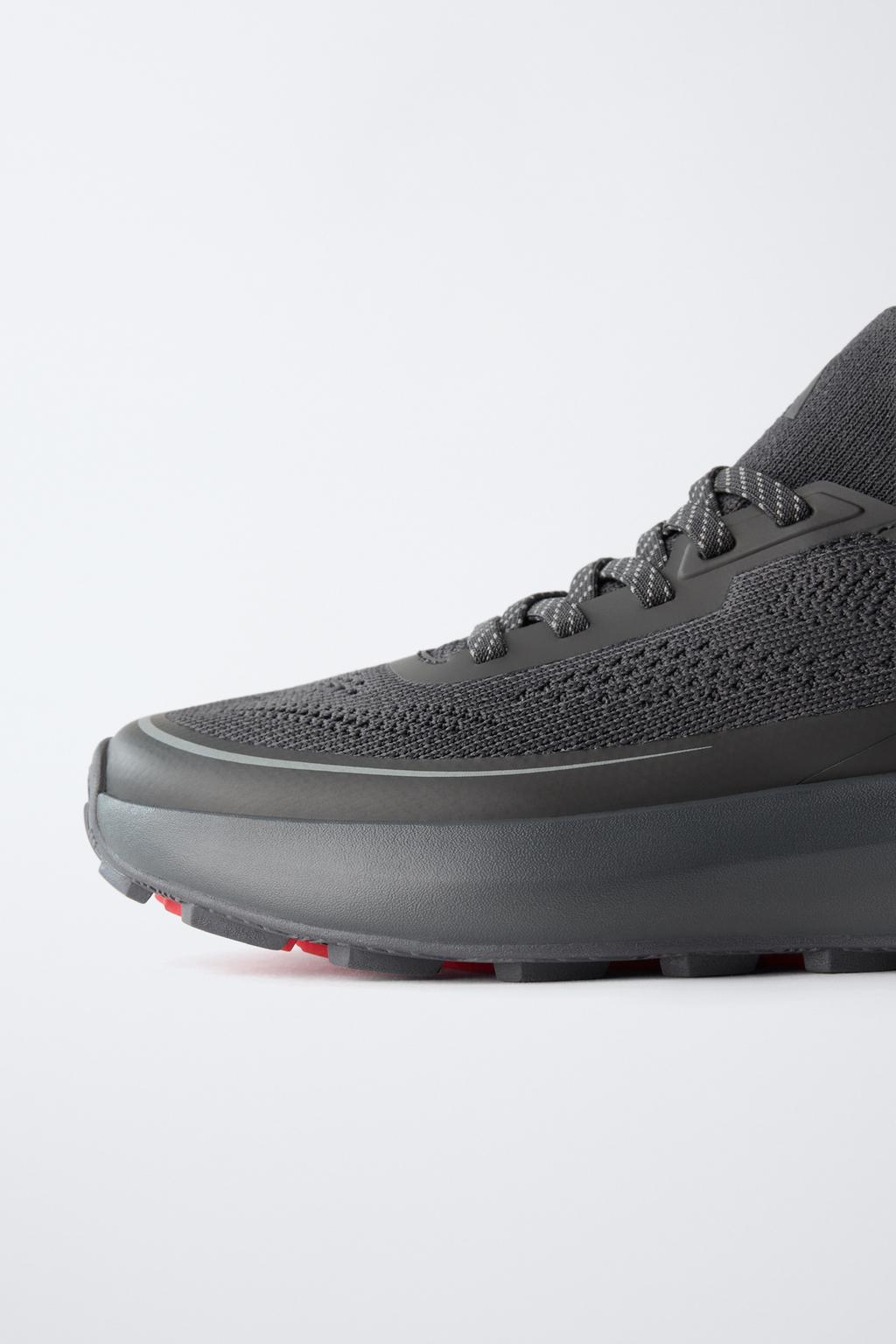 СПОРТИВНЫЕ КРОССОВКИ