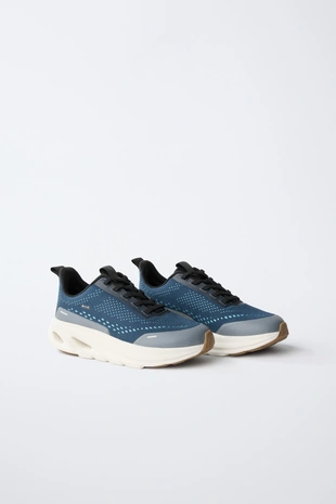 Кроссовки с деталями на подошве- Заказать в России