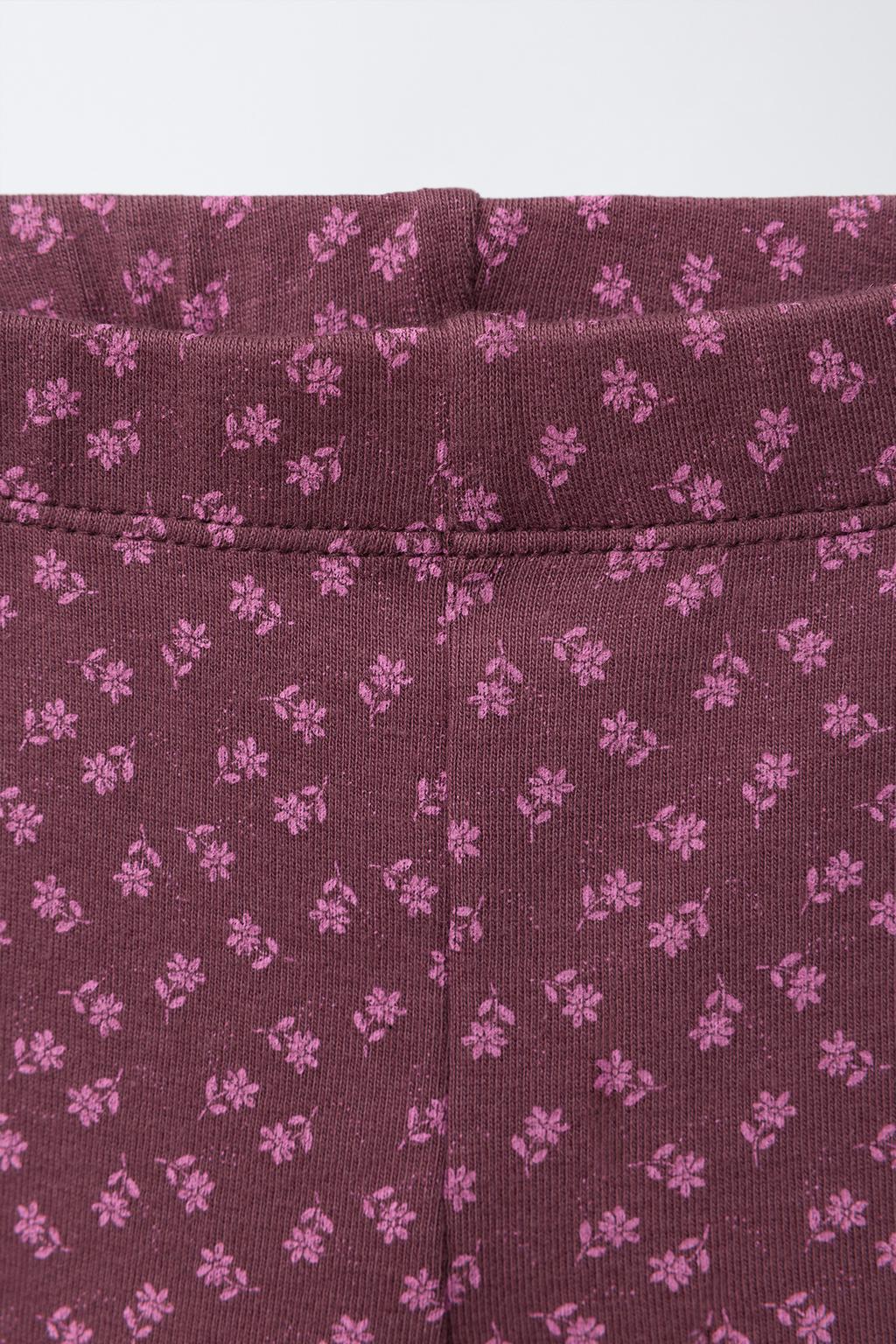 КОМПЛЕКТ ИЗ ТОЛСТОВКИ И ЛЕГИНСОВ С ЦВЕТОЧНЫМ ПРИНТОМ