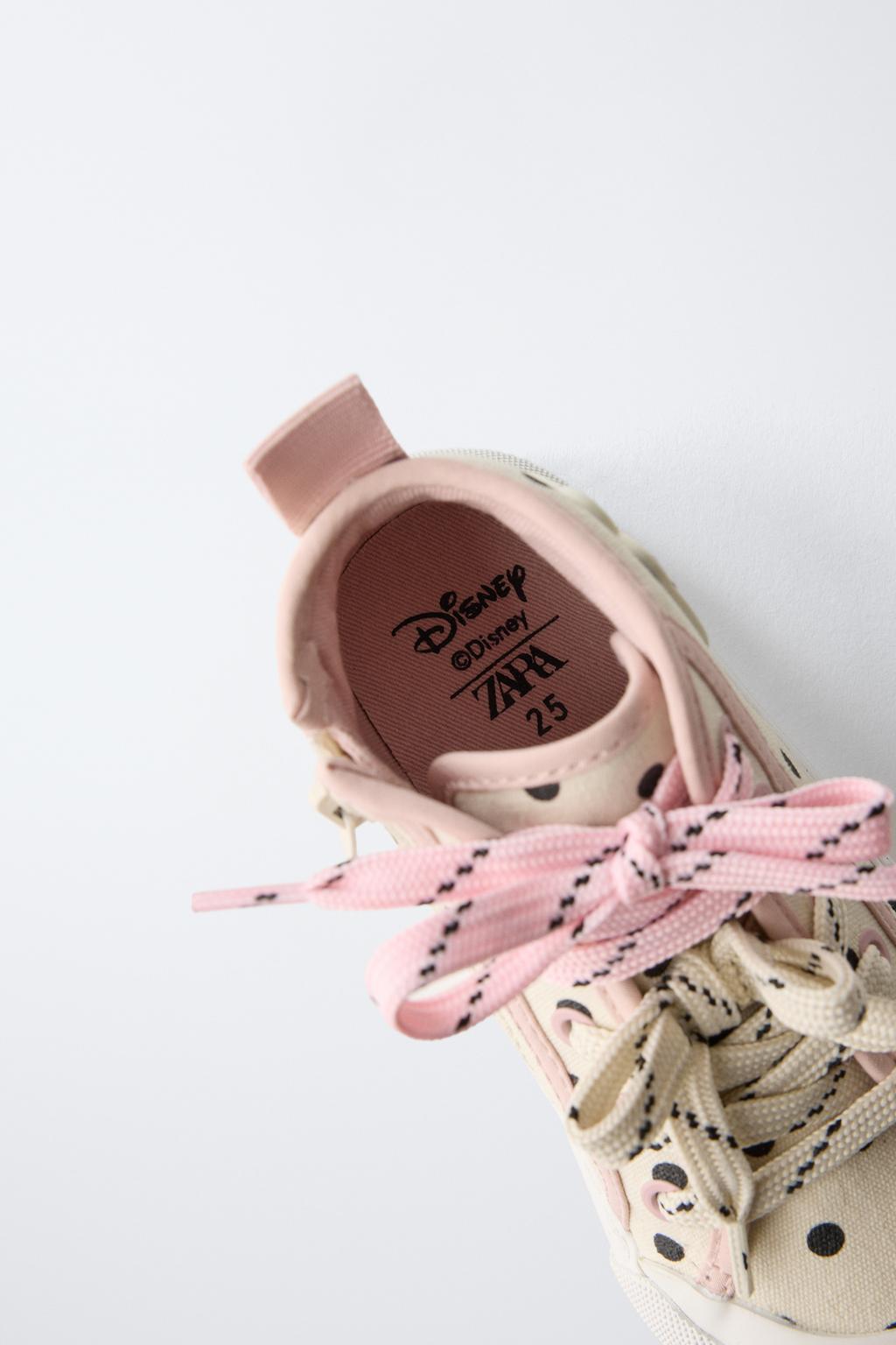 ВЫСОКИЕ КЕДЫ С ДЕТАЛЬЮ «МИННИ МАУС» © DISNEY