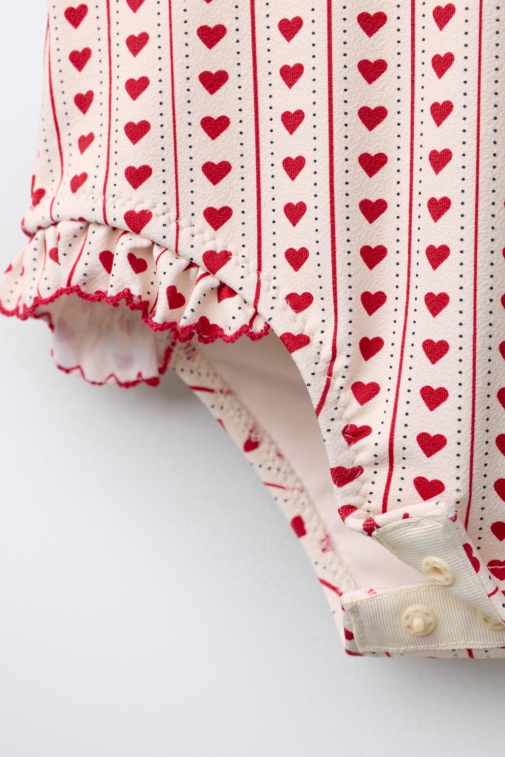 1-6 ЛЕТ/КУПАЛЬНИК С СЕРДЕЧКАМИ