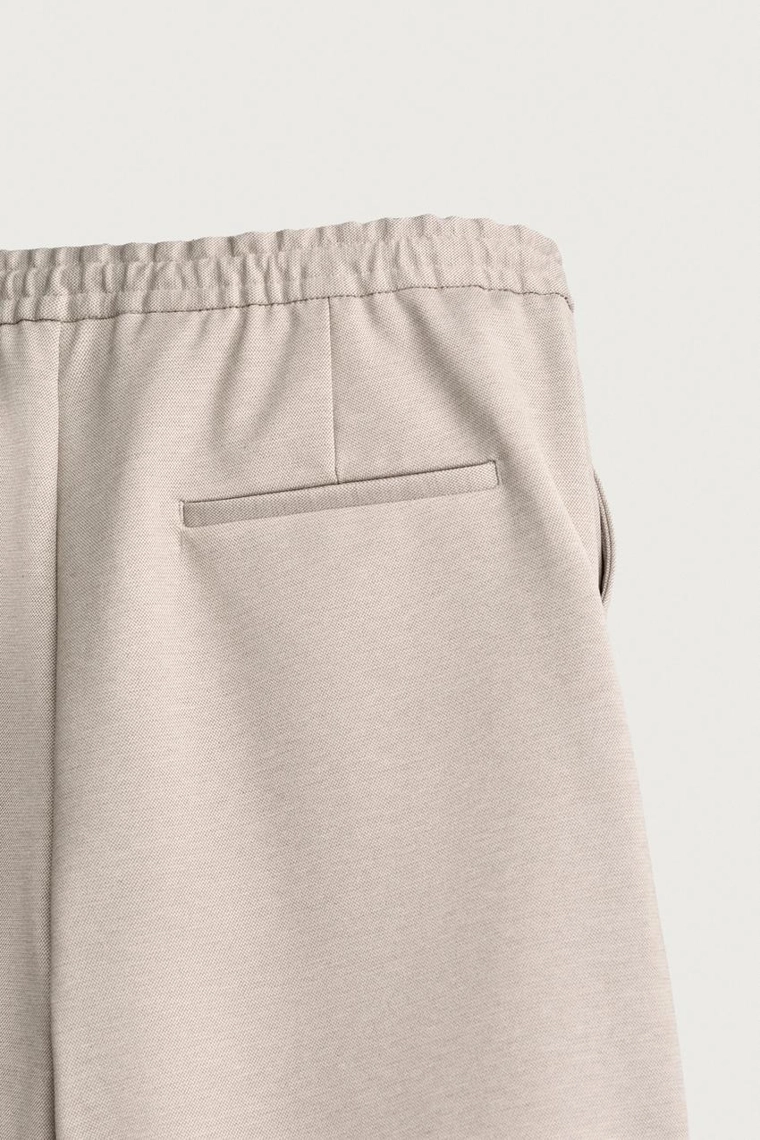 Комфортные бермуды regular fit