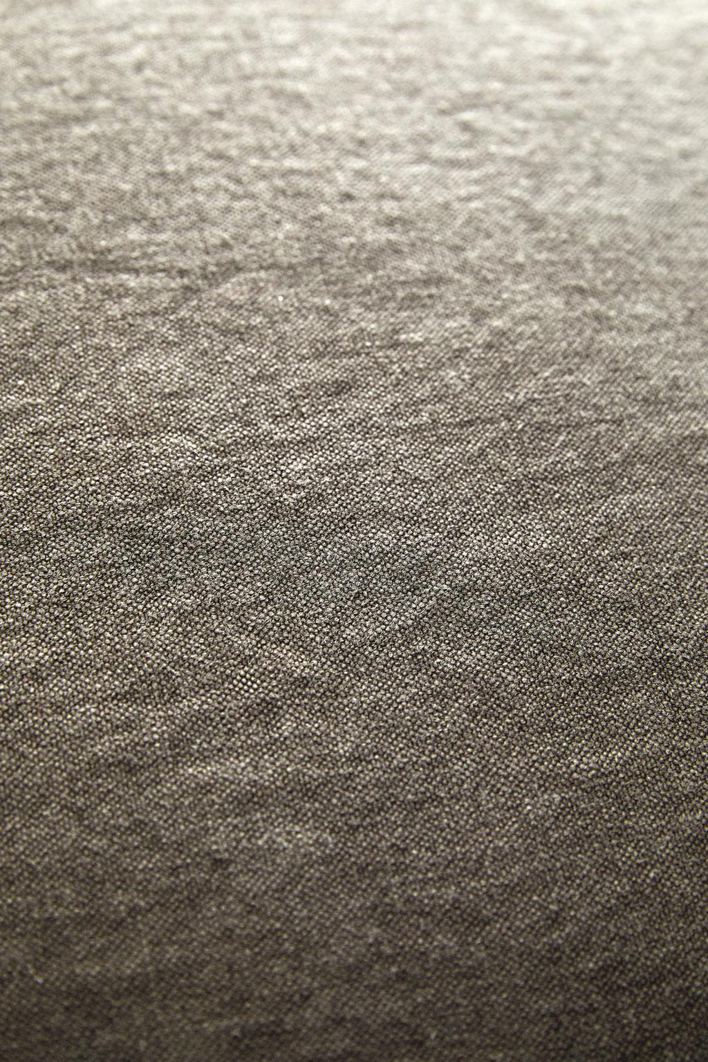 Пуф с съемным чехлом из мягкого льна