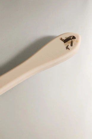 Детская силиконовая ложка с изображением кролика- Заказать в России