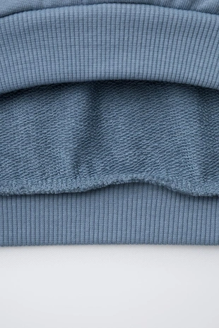 Толстовка с вышивкой животного