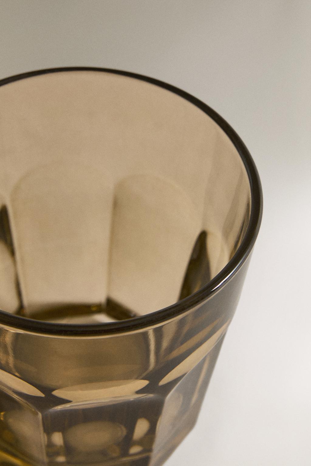 Стеклянная кружка для кофе с объемным фактурным дизайном