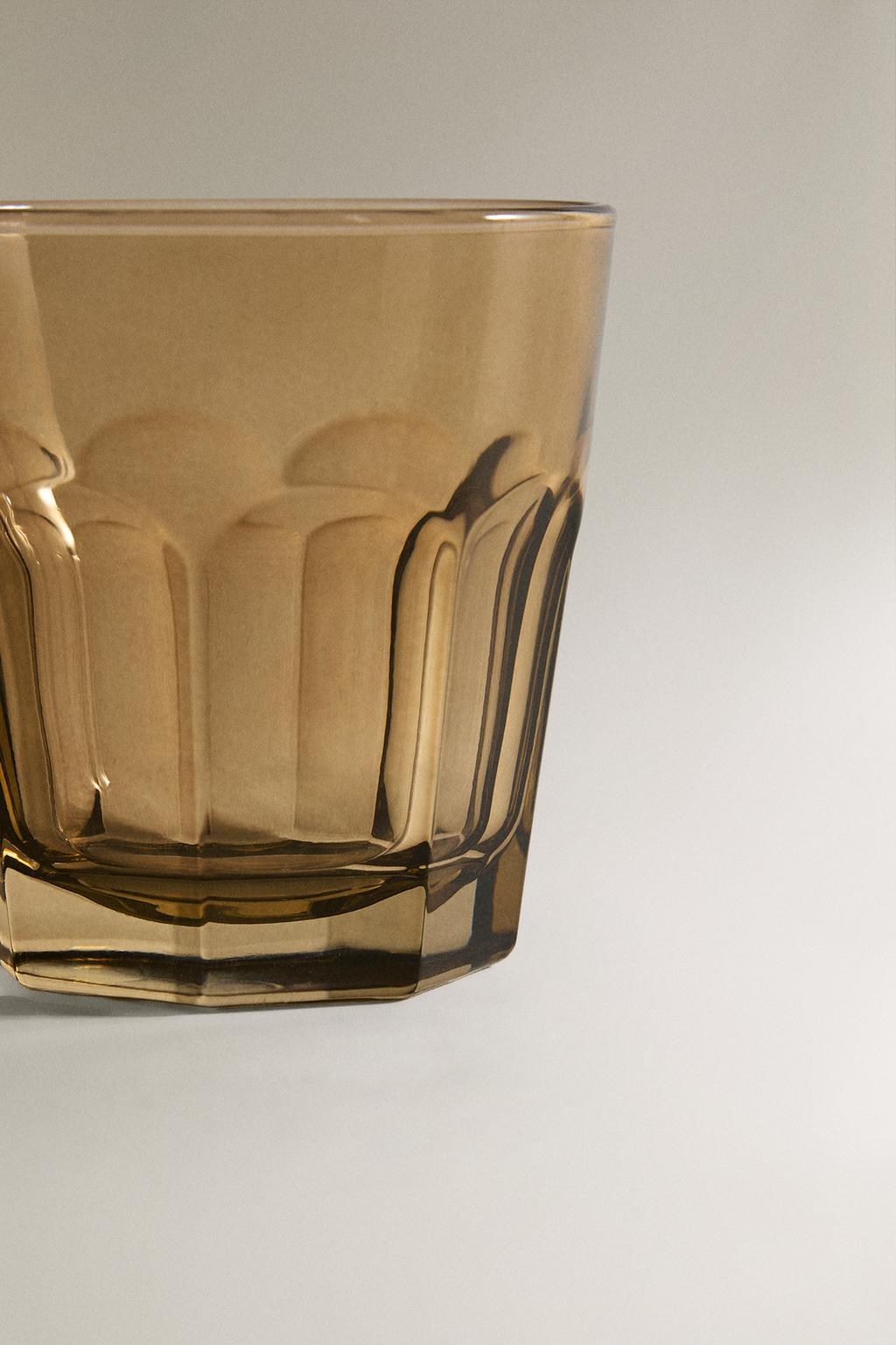 Стеклянная кружка для кофе с объемным фактурным дизайном