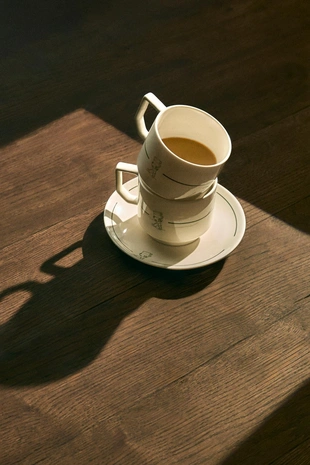 Кружка и блюдце из фарфора- Заказать в России