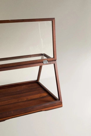 Деревянная стойка для демонстрации- Заказать в России