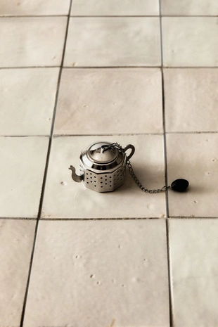 Чайник-кружка с держателем из нержавеющей стали- Заказать в России