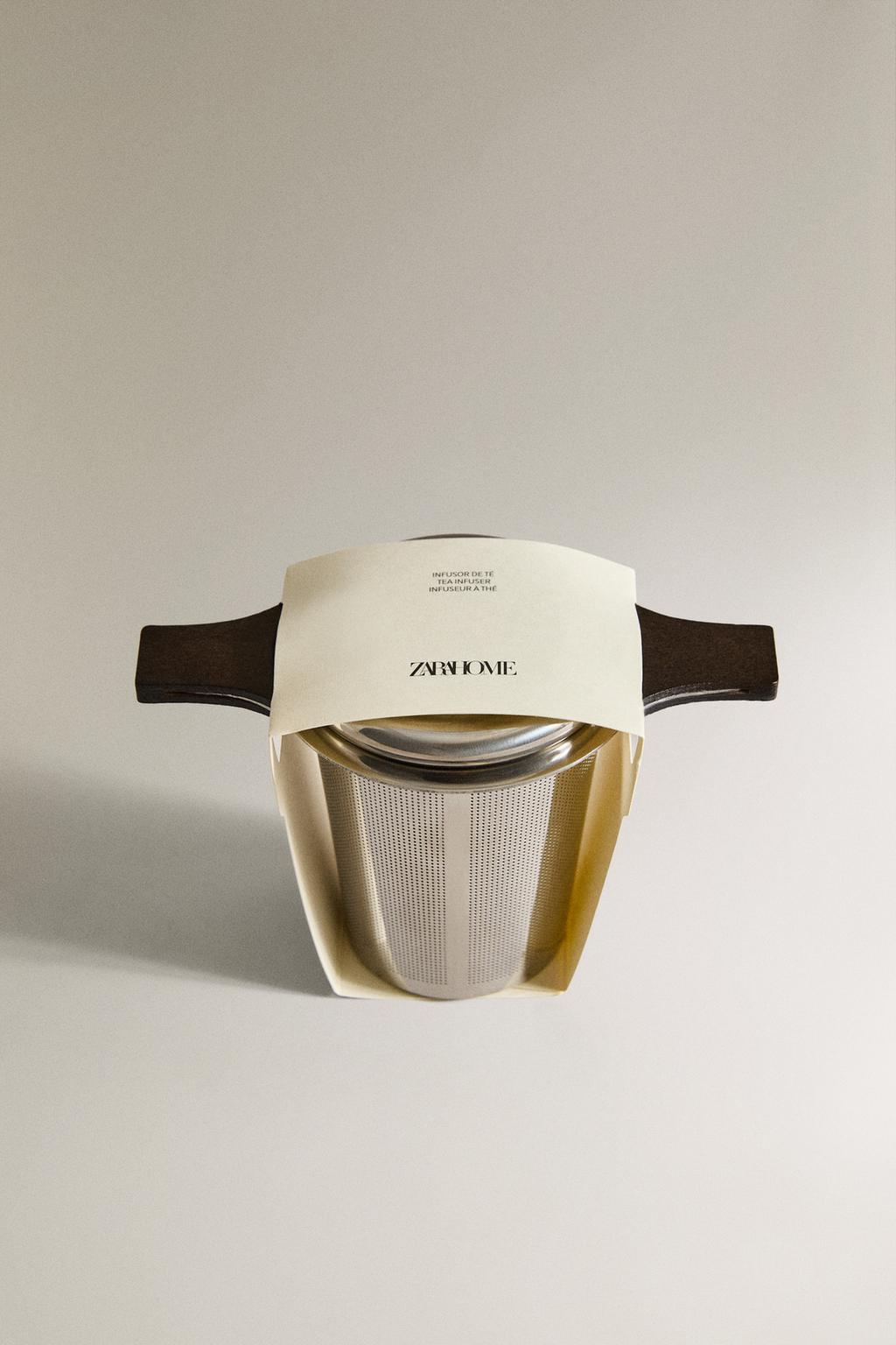 Чайник с крышкой