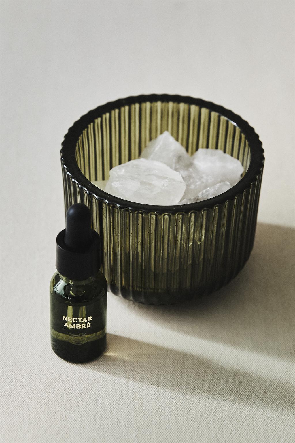 Нектар амбре. набор эфирного масла и камней