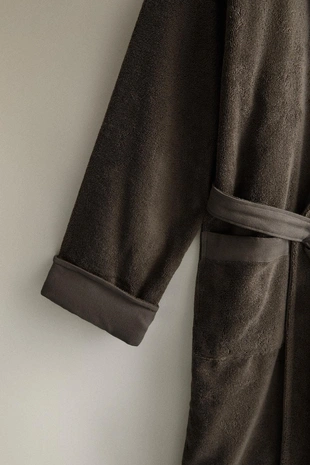 Хлопковый халат с нашивками из ткани- Заказать в России