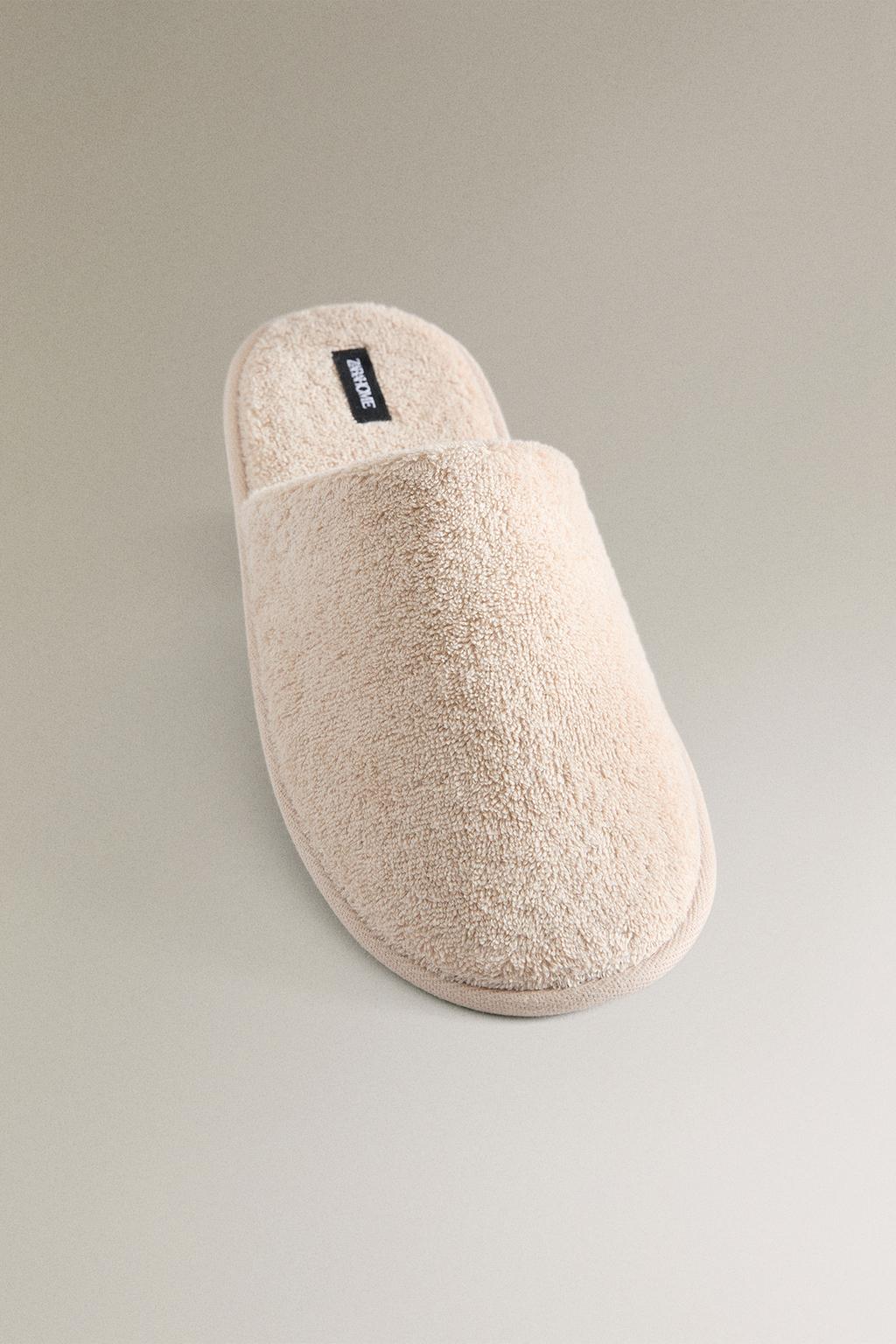 Тапочки для ванной из махровой ткани