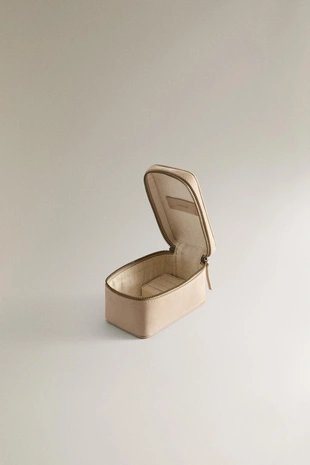 Маленькая кожаная ювелирная коробка для путешествий- Заказать в России