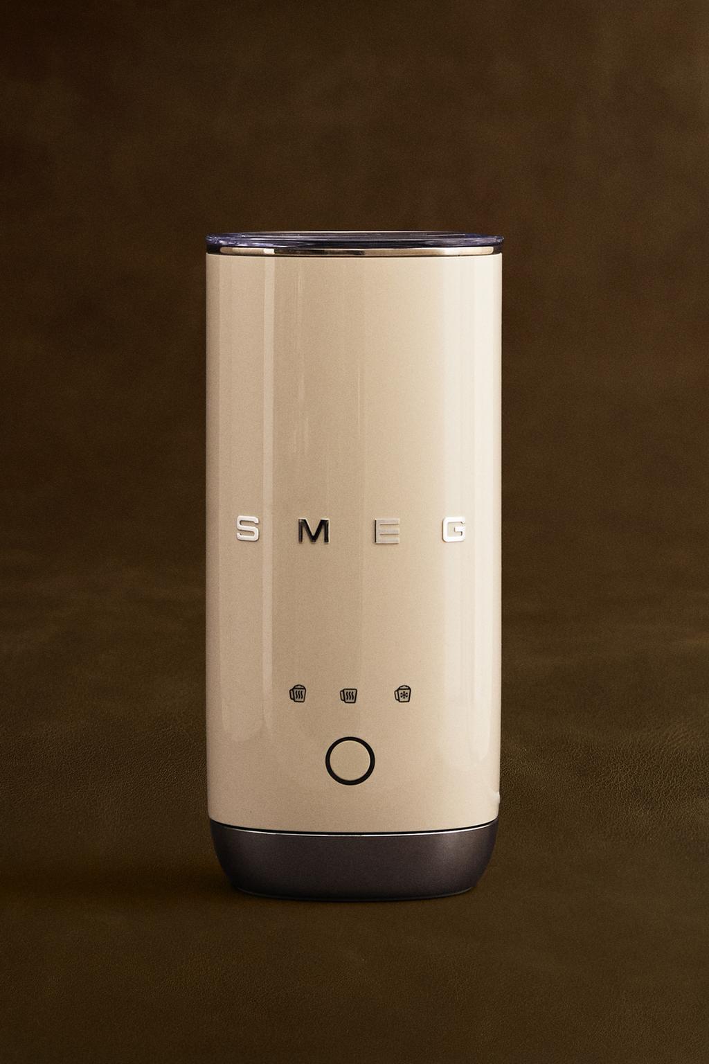 Электрический вспениватель молока smeg