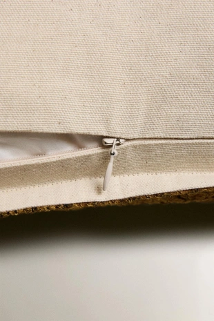 Чехол на подушку с крестовидным дизайном- Заказать в России