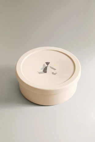 Детская силиконовая ланч-коробка с кроликом- Заказать в России