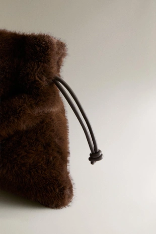 Сумочка из искусственного меха- Заказать в России