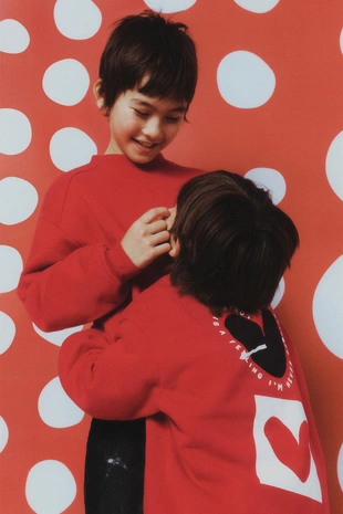 Толстовка с сердечком- Заказать в России