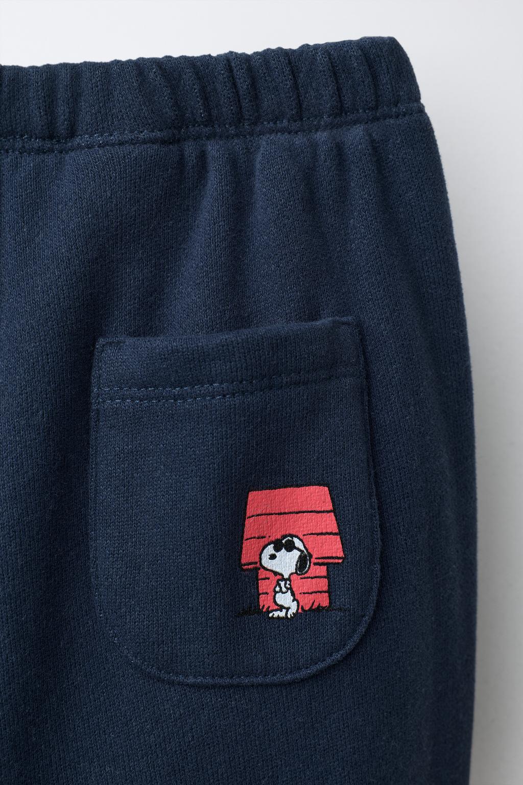 ДЖОГГЕРЫ ИЗ МЯГКОЙ ТКАНИ SNOOPY PEANUTS™