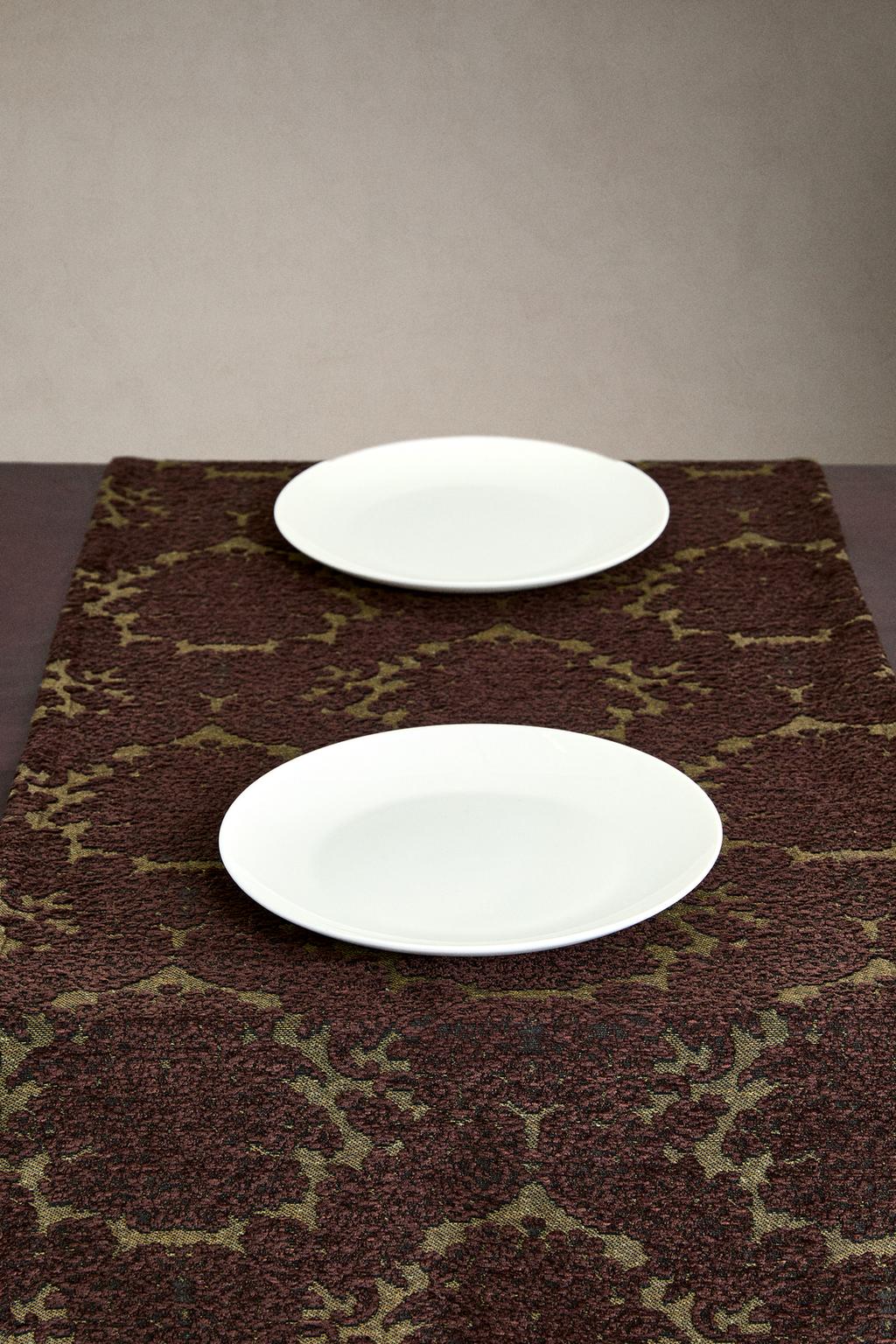 Декоративный бегунок для стола с растительным узором из жаккарда