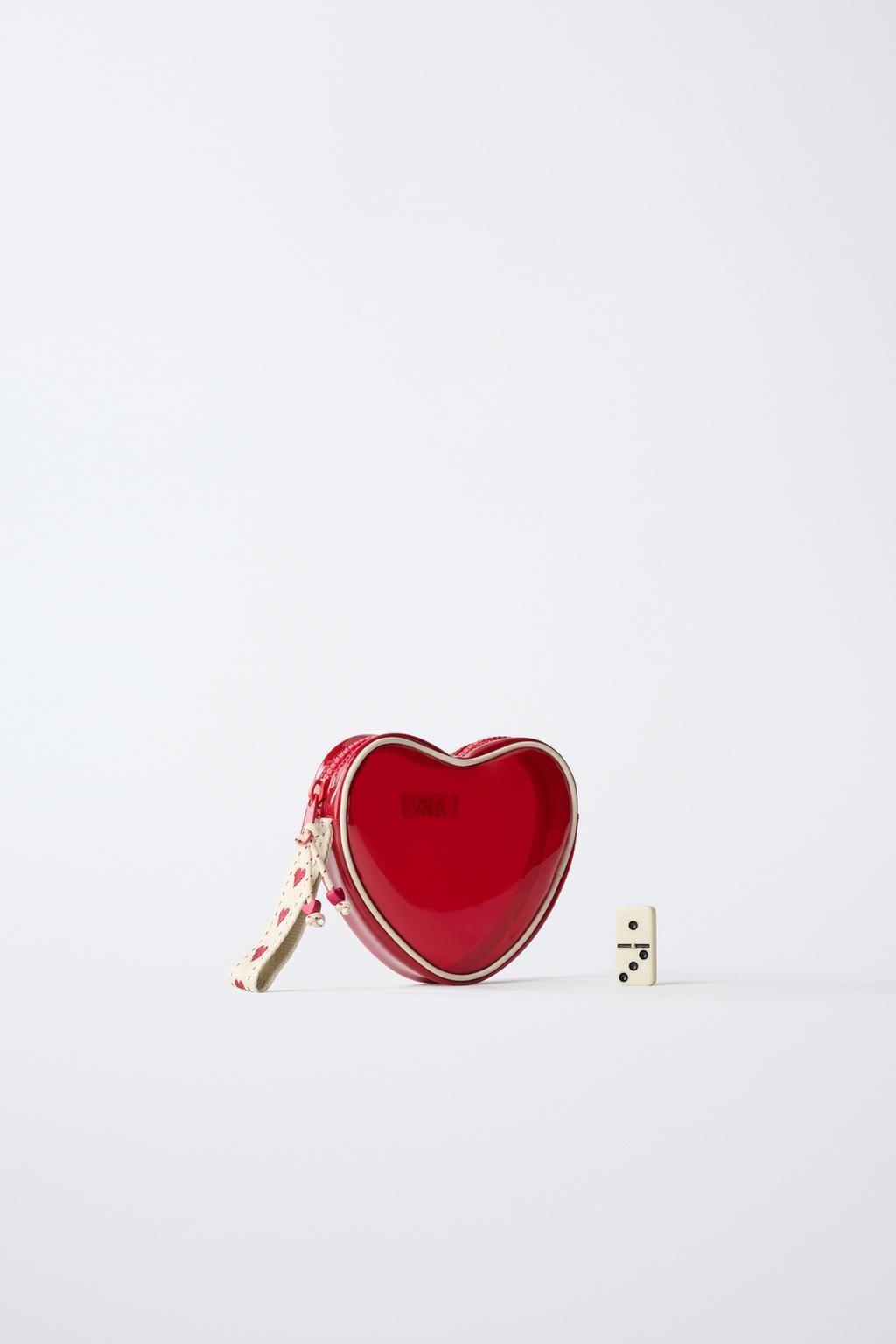 ВИНИЛОВЫЙ НЕСЕССЕР «СЕРДЦЕ»