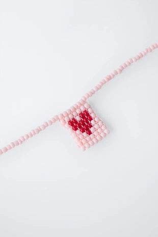 Набор из двух ожерелий с бусинами и сердечками- Заказать в России