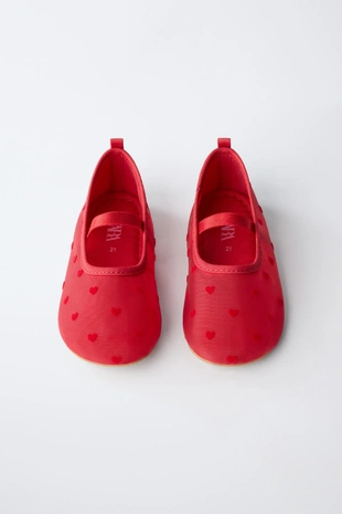 Туфли-балетки с сердечками- Заказать в России