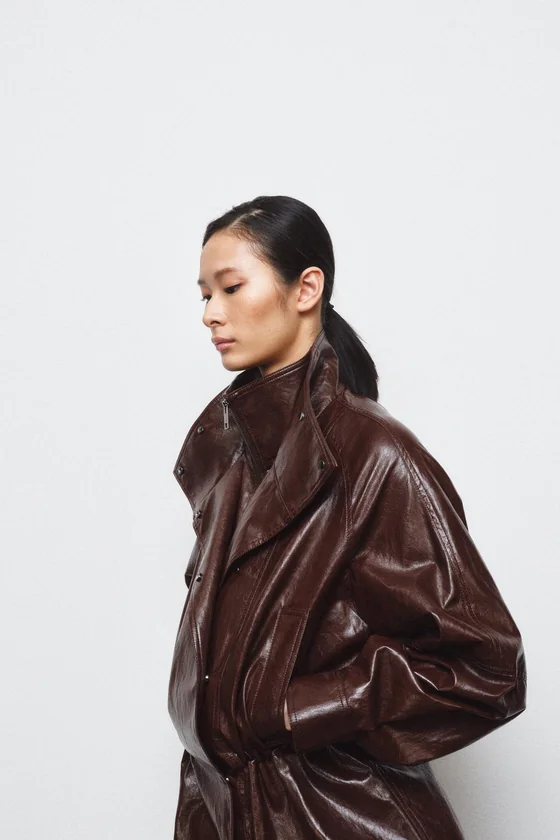 КУРТКА ИЗ ИСКУССТВЕННОЙ КОЖИ — коллекция Zara «ZW»
