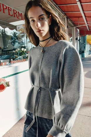 Джемпер вязаный, со шнурком- Заказать в России