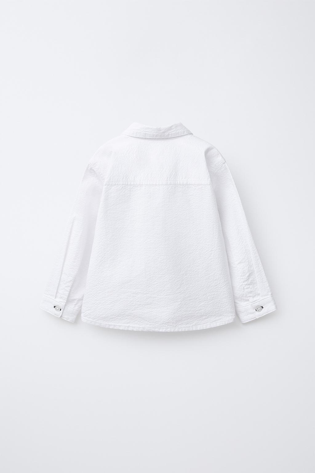 БАЗОВАЯ РУБАШКА ИЗ ЖАТОЙ ТКАНИ