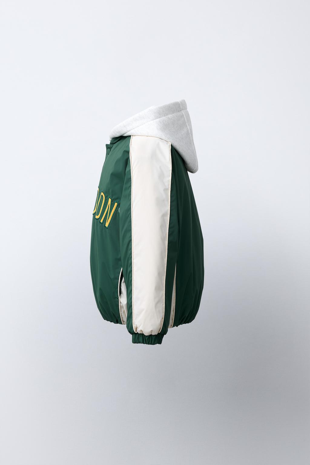 БОМБЕР С ОТСТЕГИВАЮЩИМСЯ ФЛИСОВЫМ КАПЮШОНОМ WATER REPELLENT