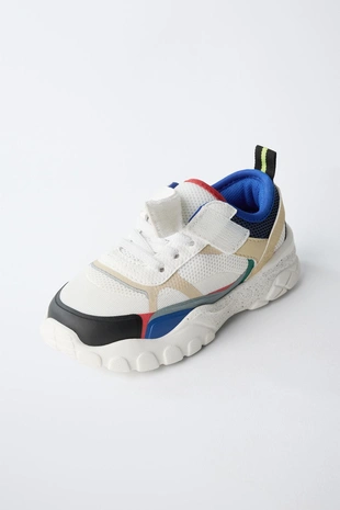 Кроссовки со вставками- Заказать в России