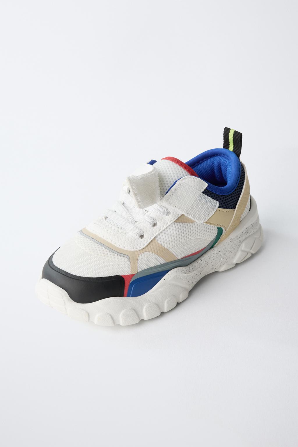 КРОССОВКИ СО ВСТАВКАМИ