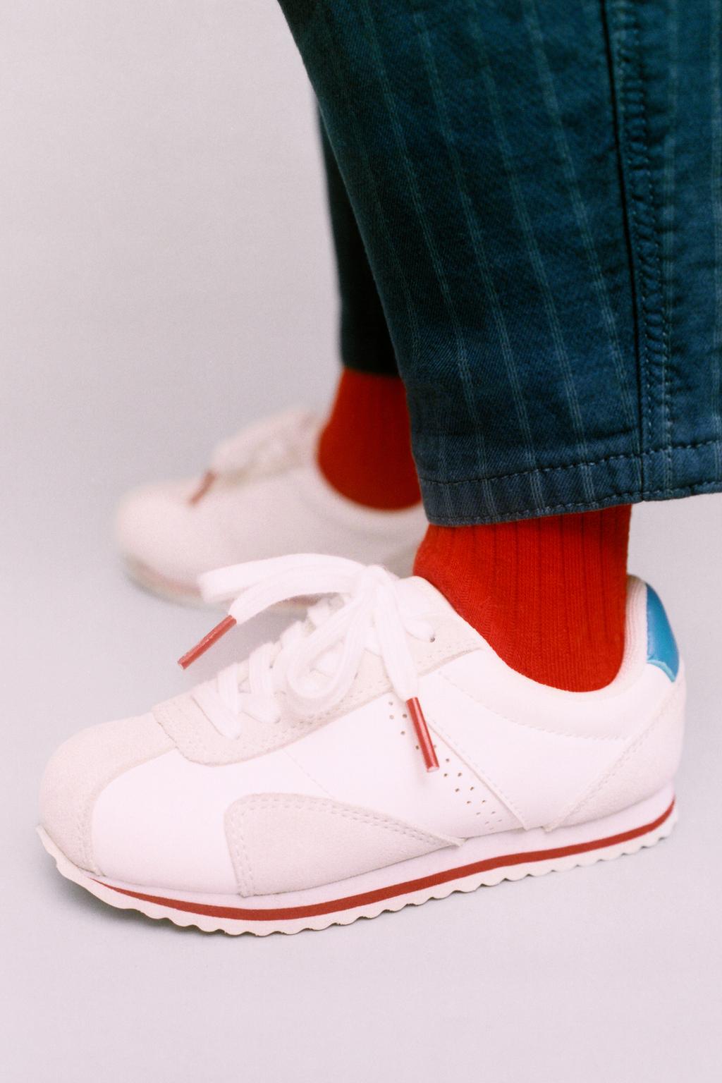 КРОССОВКИ СО ВСТАВКАМИ