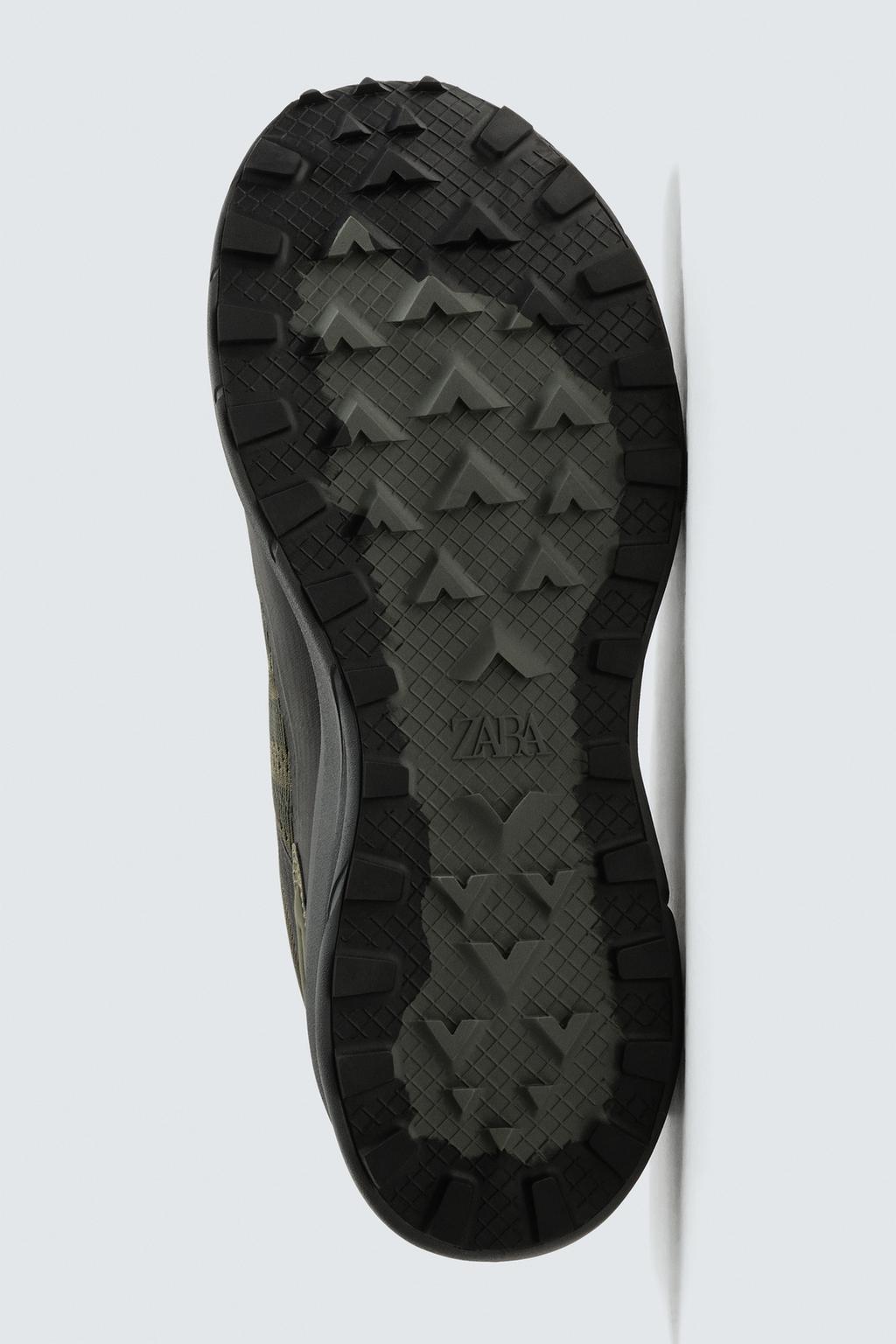 СПОРТИВНЫЕ КРОССОВКИ