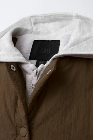 Стеганая куртка с капюшоном и флисовой подкладкой- Заказать в России