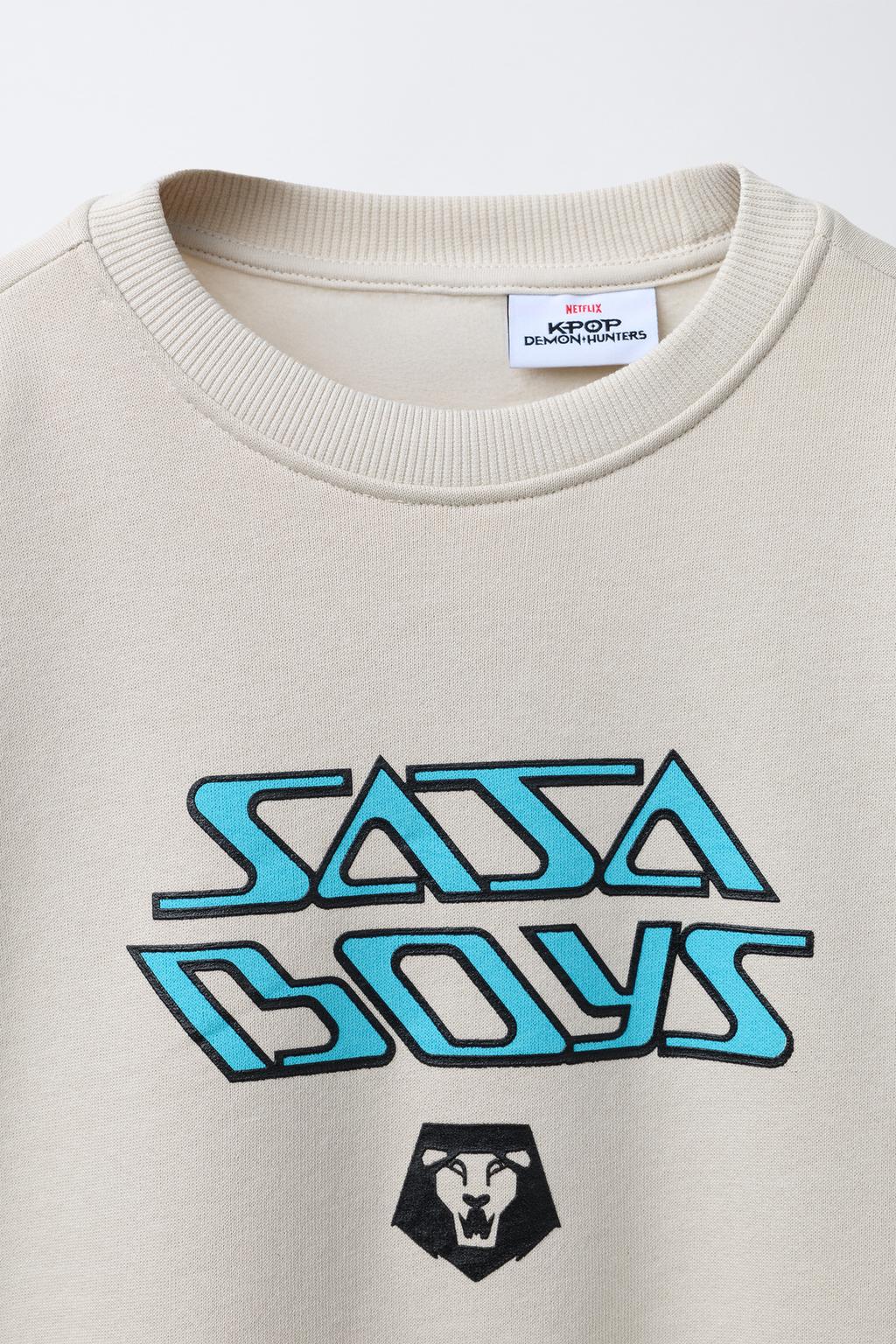 ТОЛСТОВКА KPOP DEMON HUNTERS™ NETFLIX ©