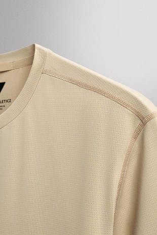 Базовая футболка из высокотехнологичной ткани