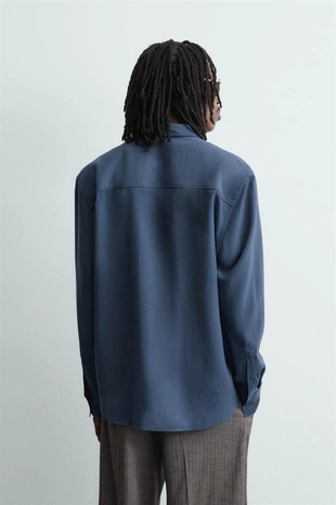 Рубашка свободного кроя с карманами- Заказать в России