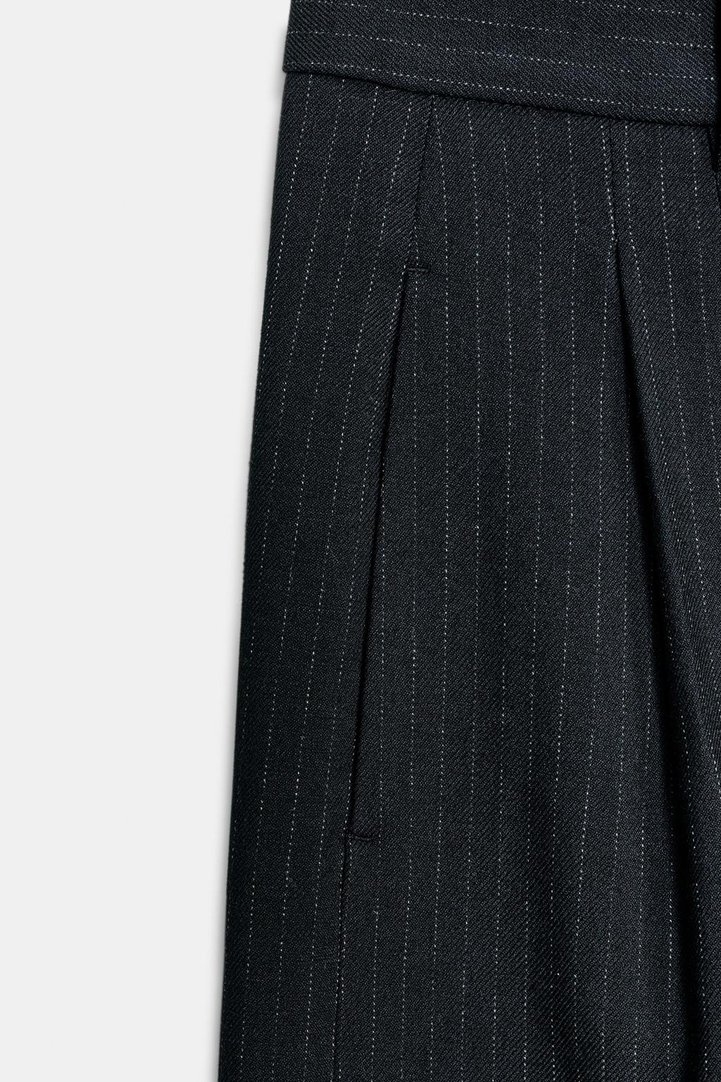 ШОРТЫ В ПОЛОСКУ С ЗАЩИПАМИ — ZW COLLECTION