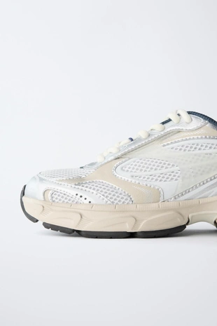 Кроссовки из разных материалов- Заказать в России